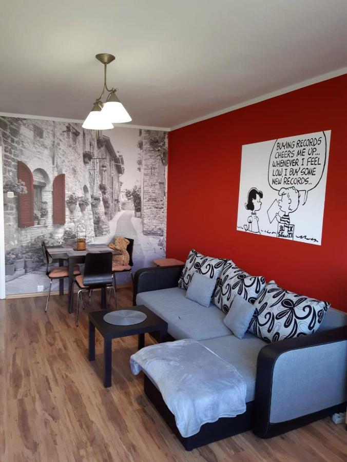 Apartament Kwadrat Maja Wałbrzych Zewnętrze zdjęcie